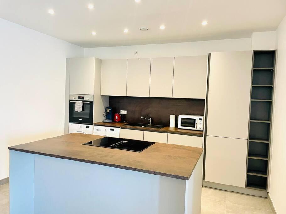 Brand New 2 Bedrooms With Parking And Terrace - 142-96 * Luxembourg